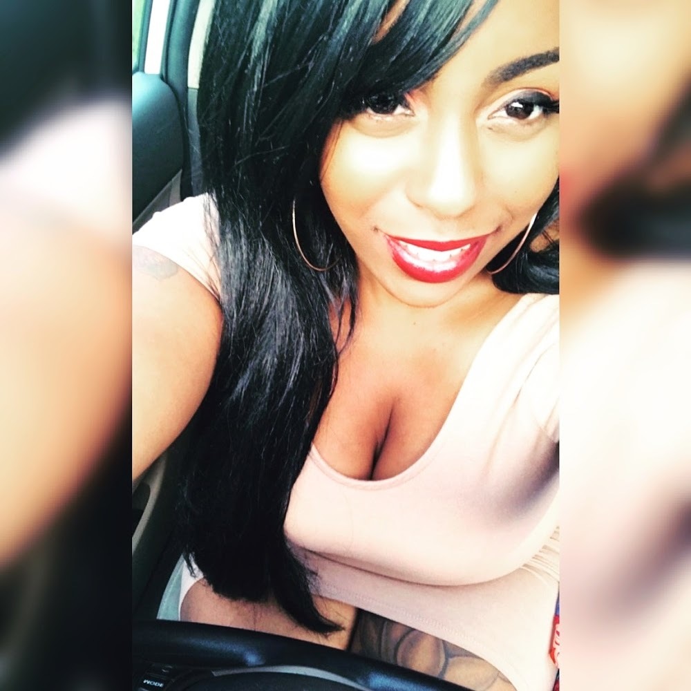 Meet your Posher, Cierra
